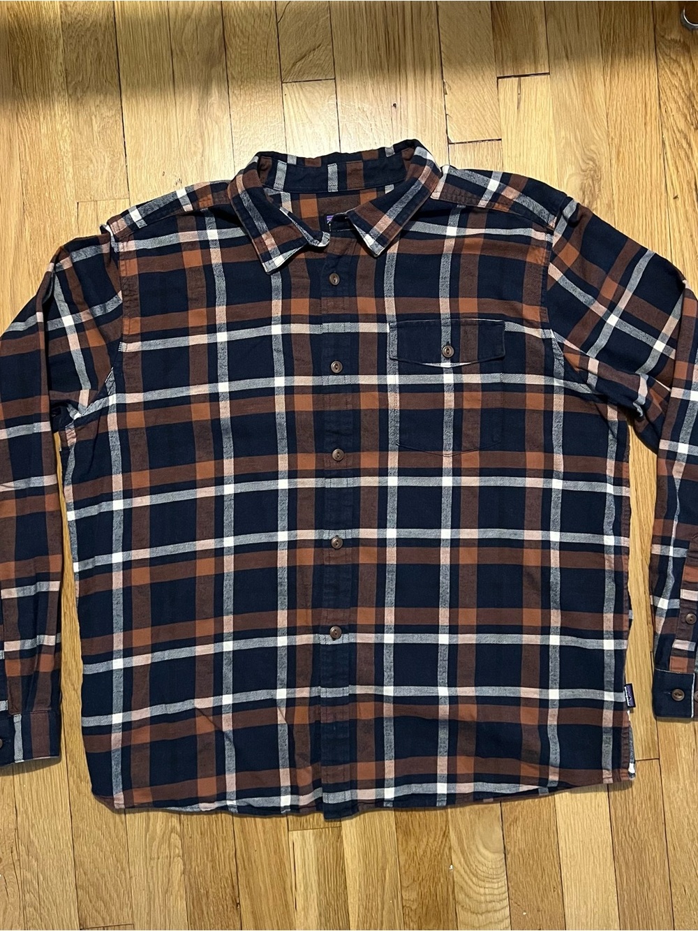 Patagonia Blue Brown Large Plaid Long Sleeve Button Down Shirt